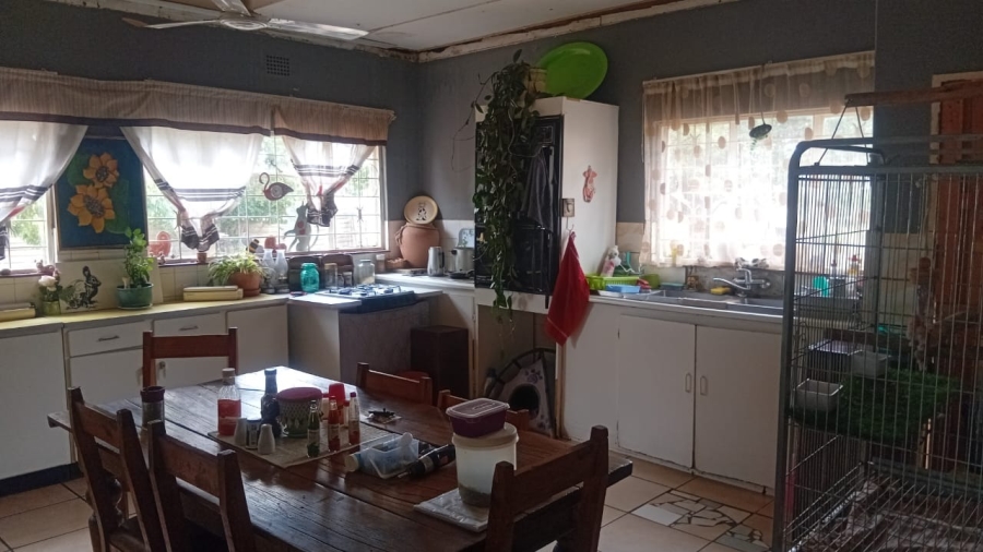 4 Bedroom Property for Sale in Roodewal Free State